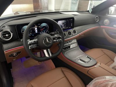 Mercedes-Benz-E200-Exclusive-11
