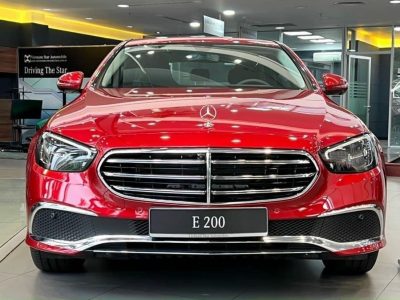 Mercedes-Benz-E200-Exclusive-3